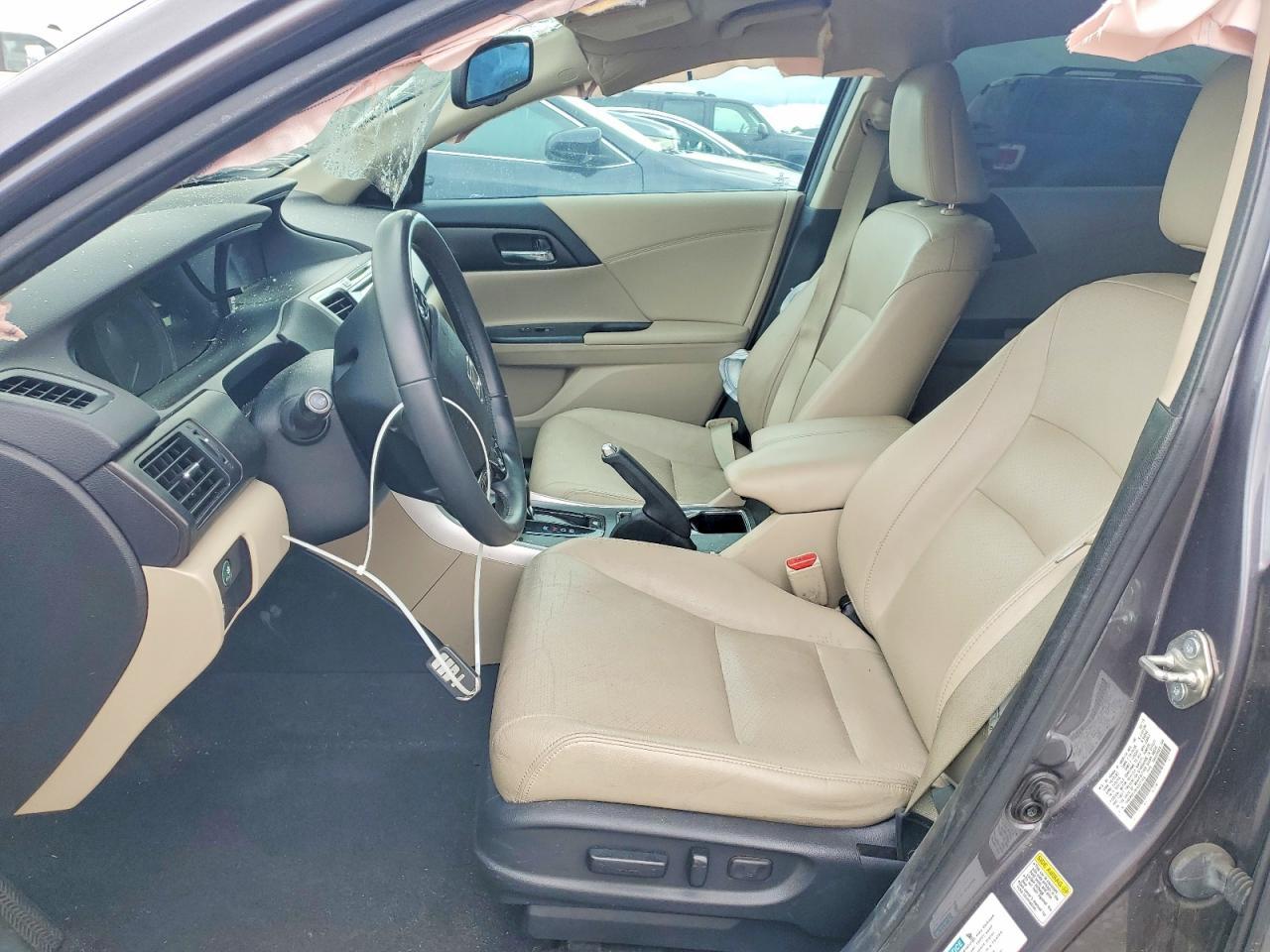 2015 Honda Accord Touring Hybrid - Фото 7