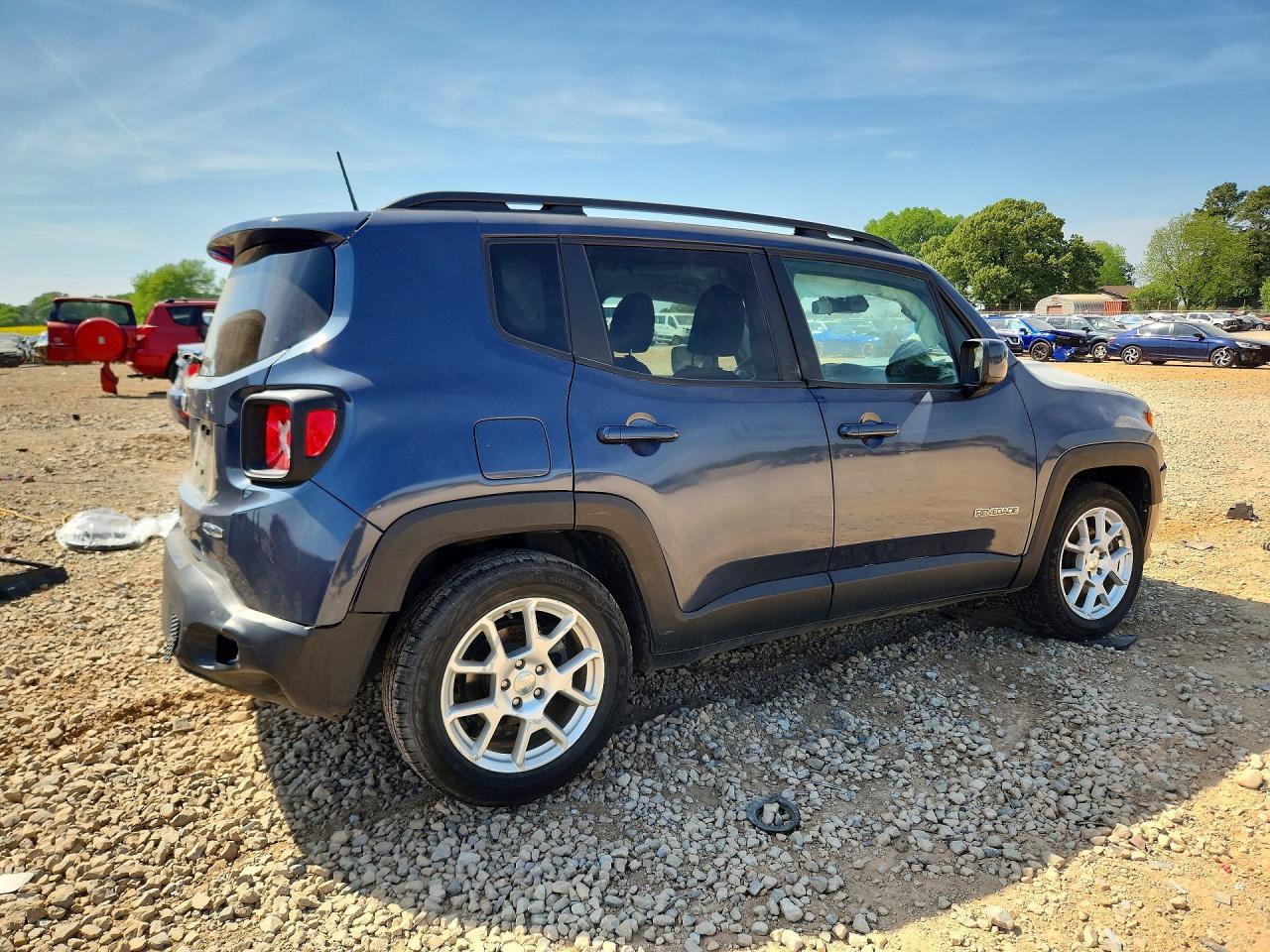 2020 Jeep Renegade Latitude - Фото 3