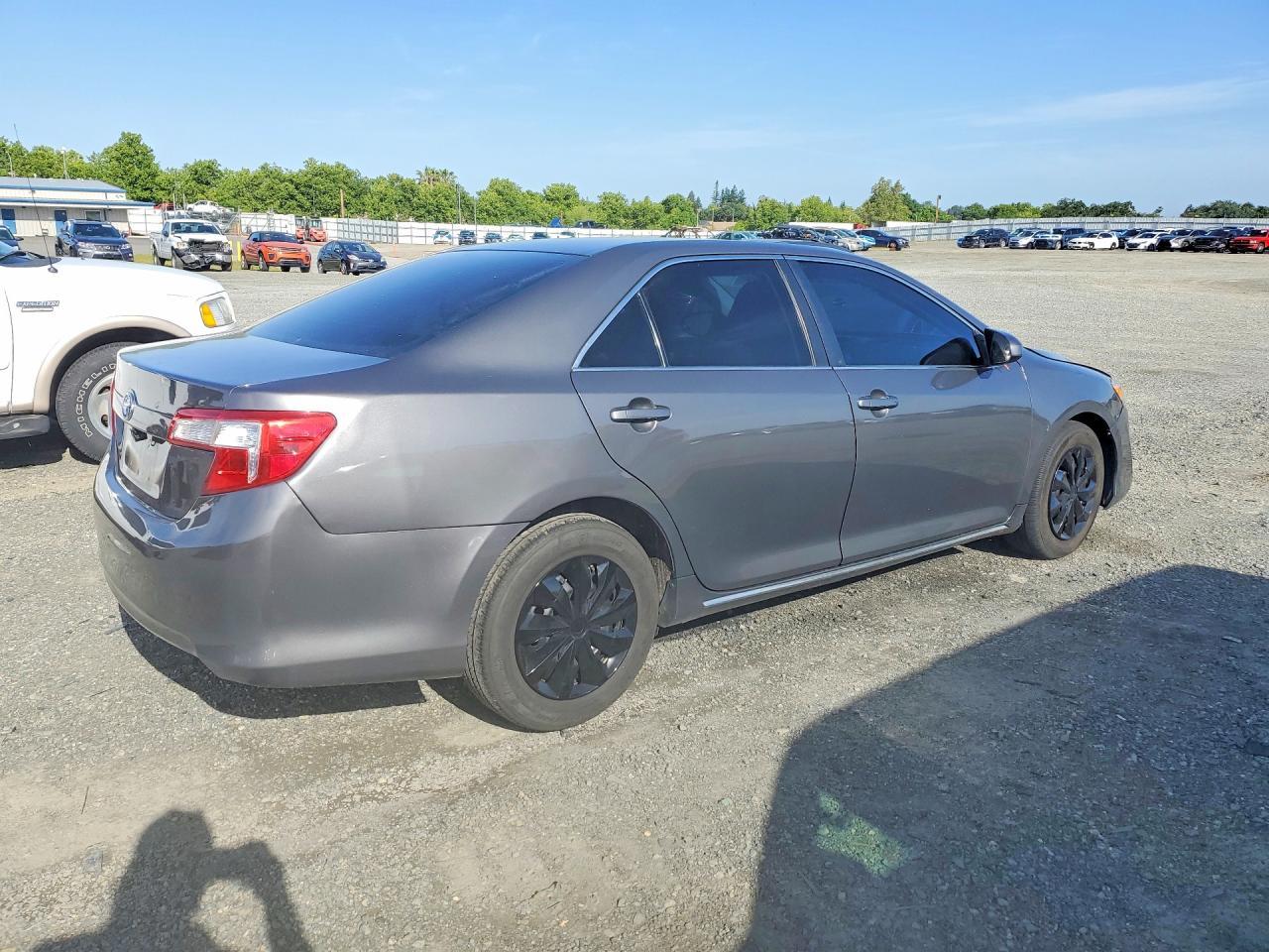 2012 Toyota Camry Hybrid Le - Фото 3