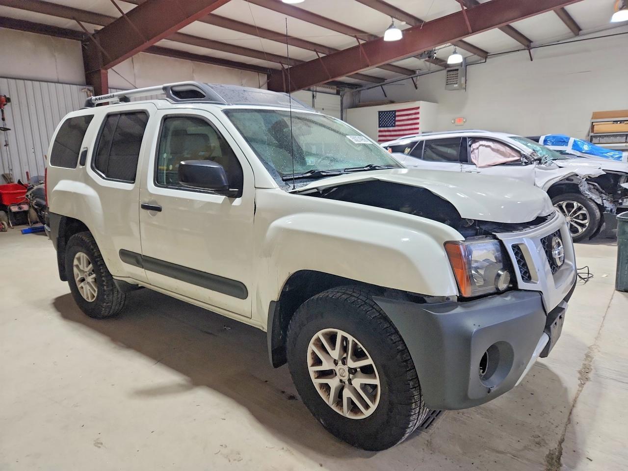 2014 Nissan Xterra S - Image 4