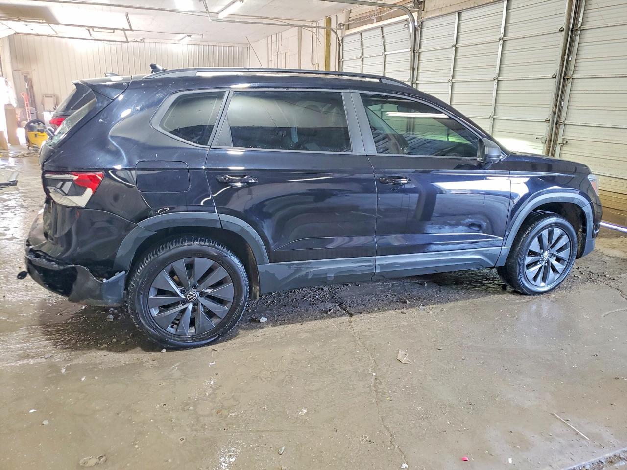 2022 Volkswagen Taos S - Image 3