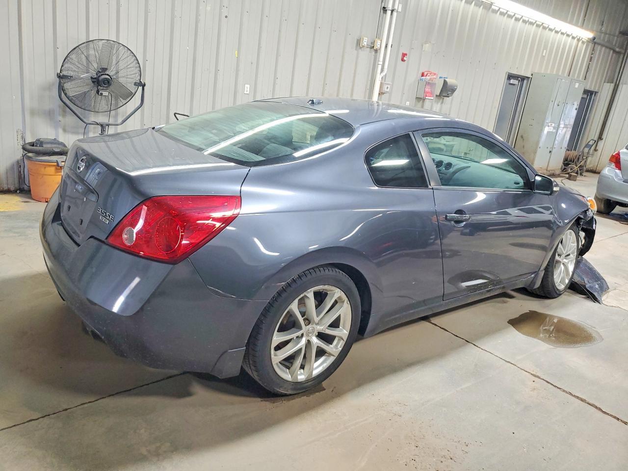 2009 Nissan Altima 3.5 Se - Image 3