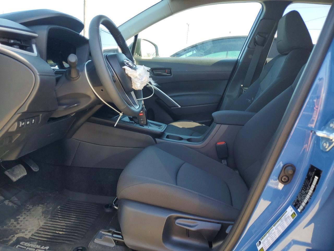 2026 Toyota Corolla Cross Le - Фото 7