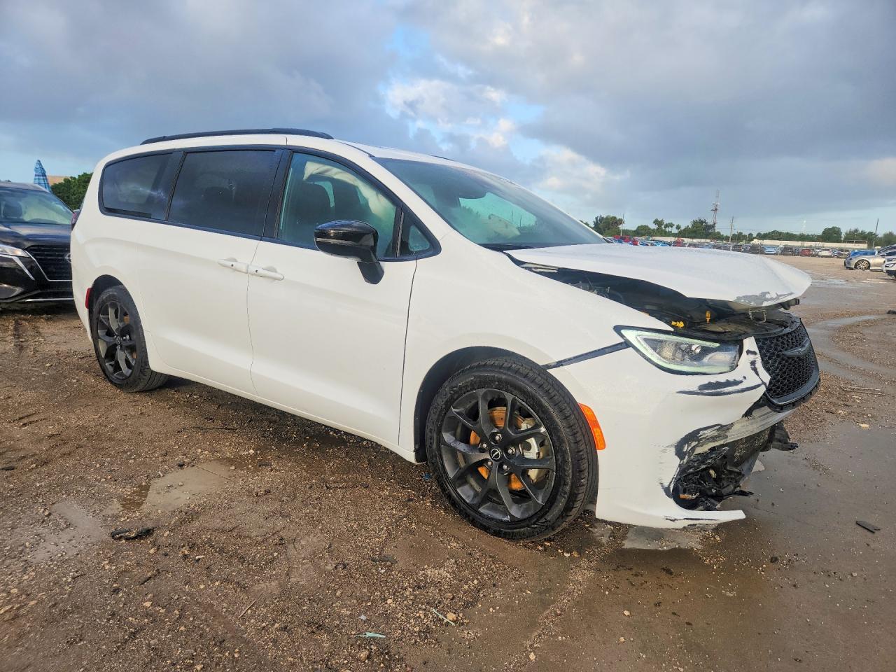 2025 Chrysler Pacifica Limited - Фото 4