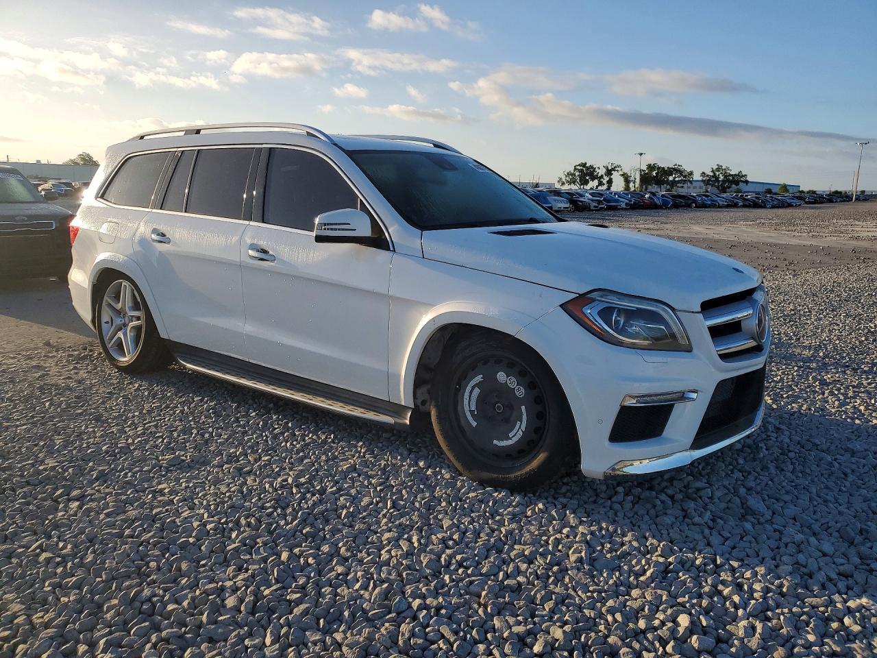 2015 Mercedes-Benz Gl 550 4Matic - Фото 4