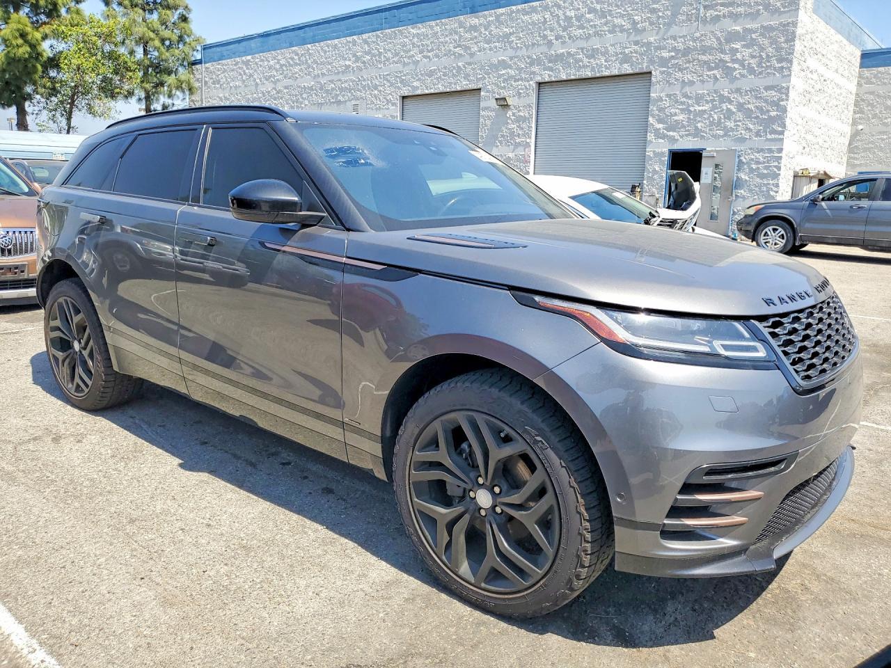 2018 Land Rover Range Rover Velar R-Dynamic Se - Image 4