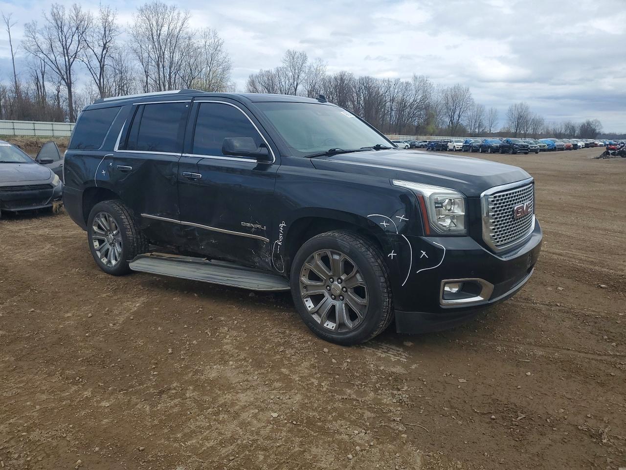 2015 GMC Yukon Denali - Image 4