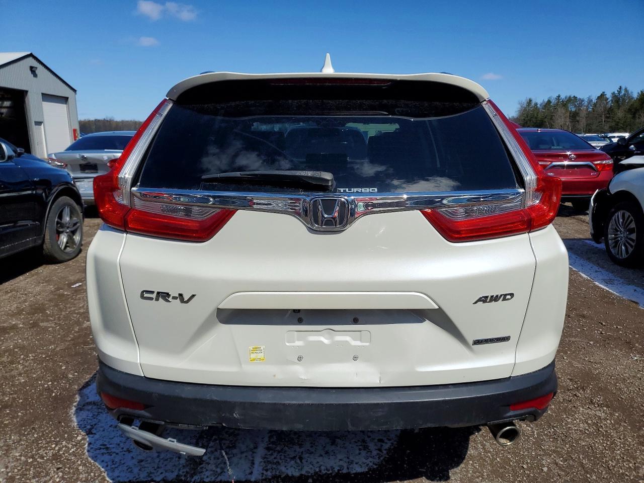 2017 Honda Cr-V Touring - Image 6