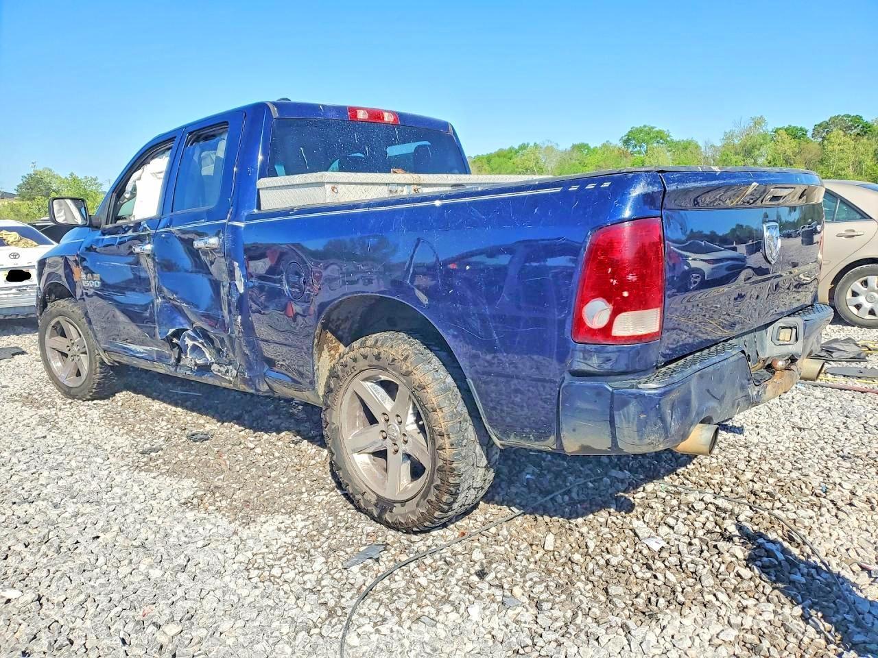 2015 Ram 1500 St - Image 2
