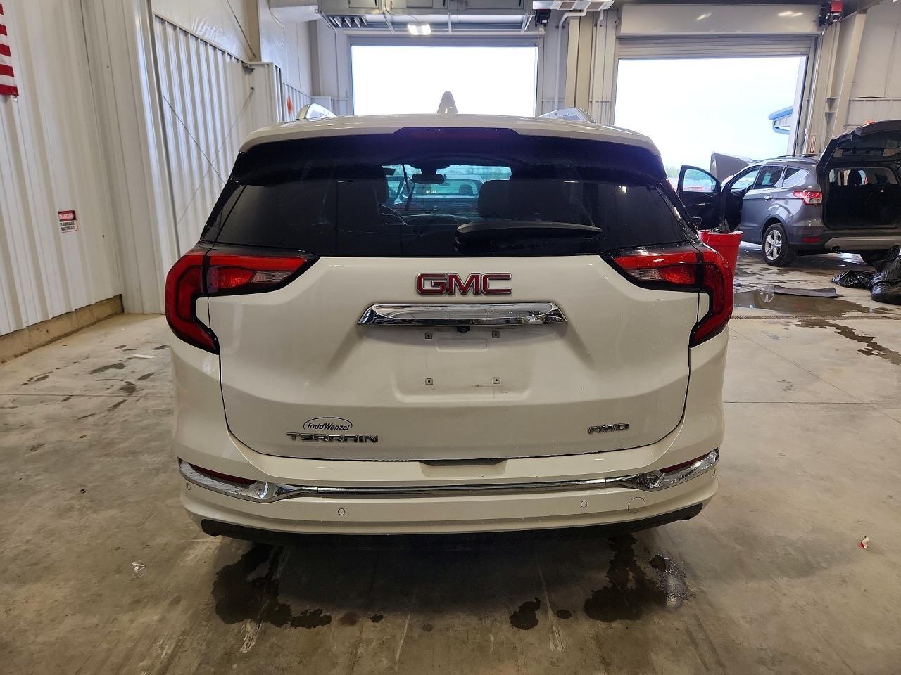 2021 GMC Terrain Denali - Image 6