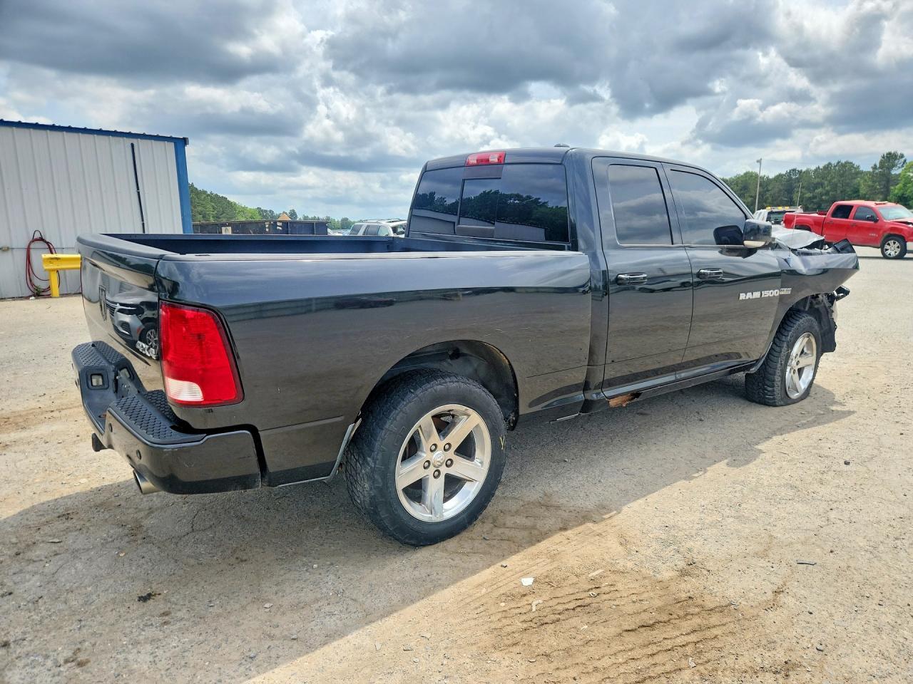 2011 Dodge Ram 1500 - Image 3