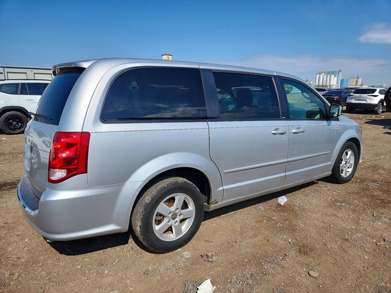 2012 Dodge Grand Caravan Sxt - Image 3