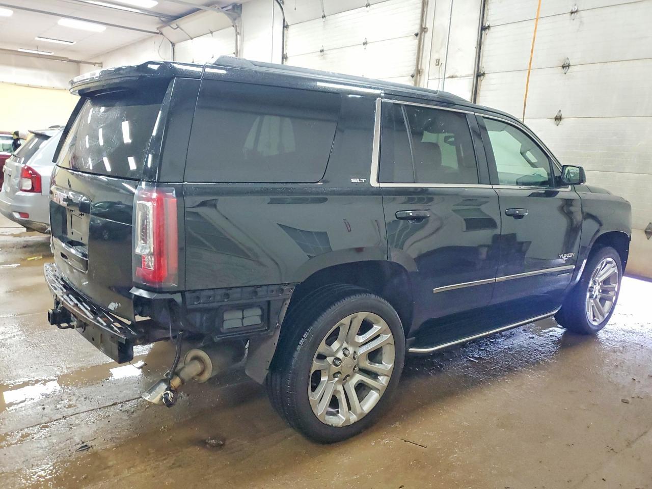 2018 GMC Yukon Slt - Image 3