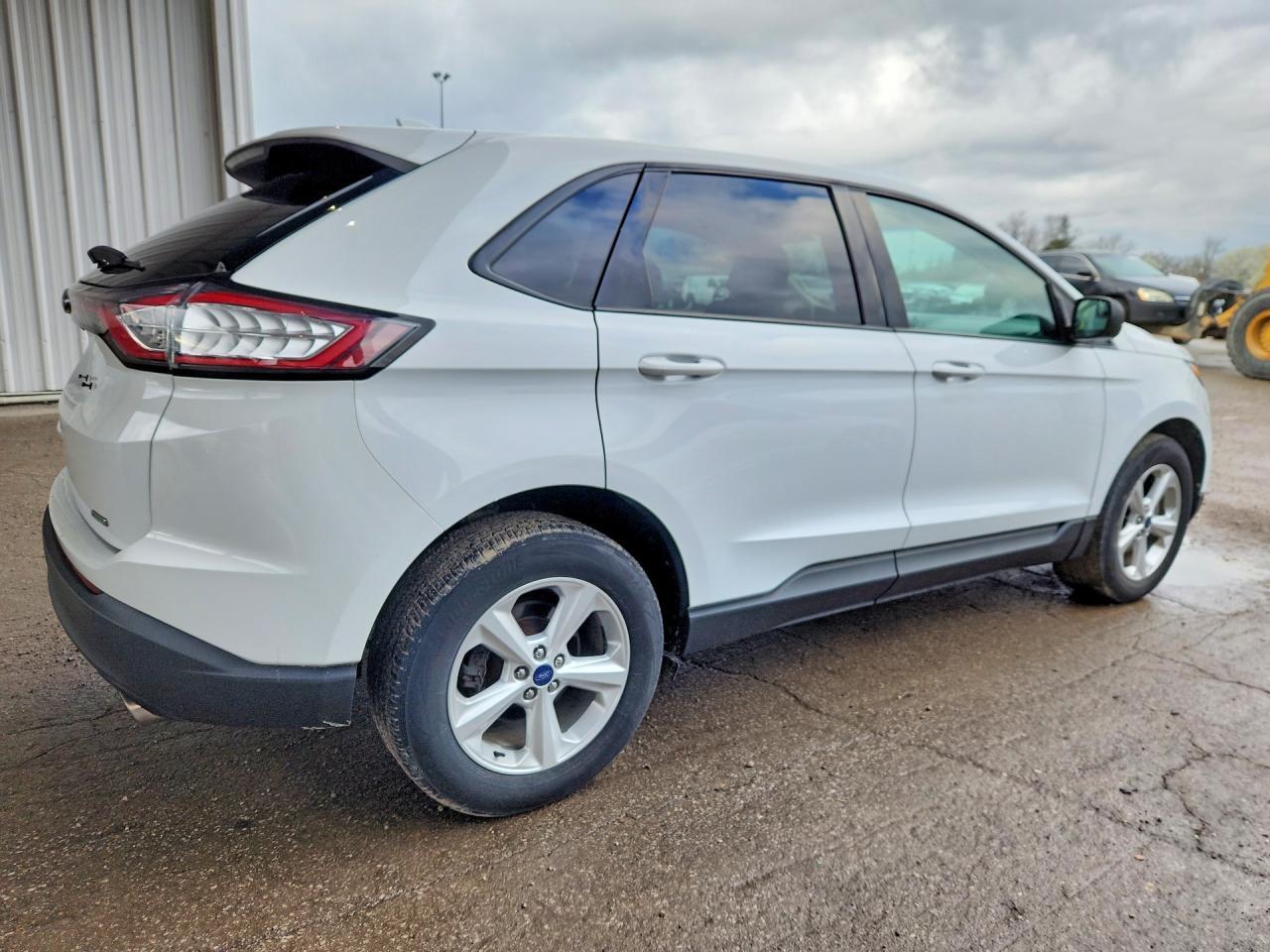 2016 Ford Edge Se - Фото 3