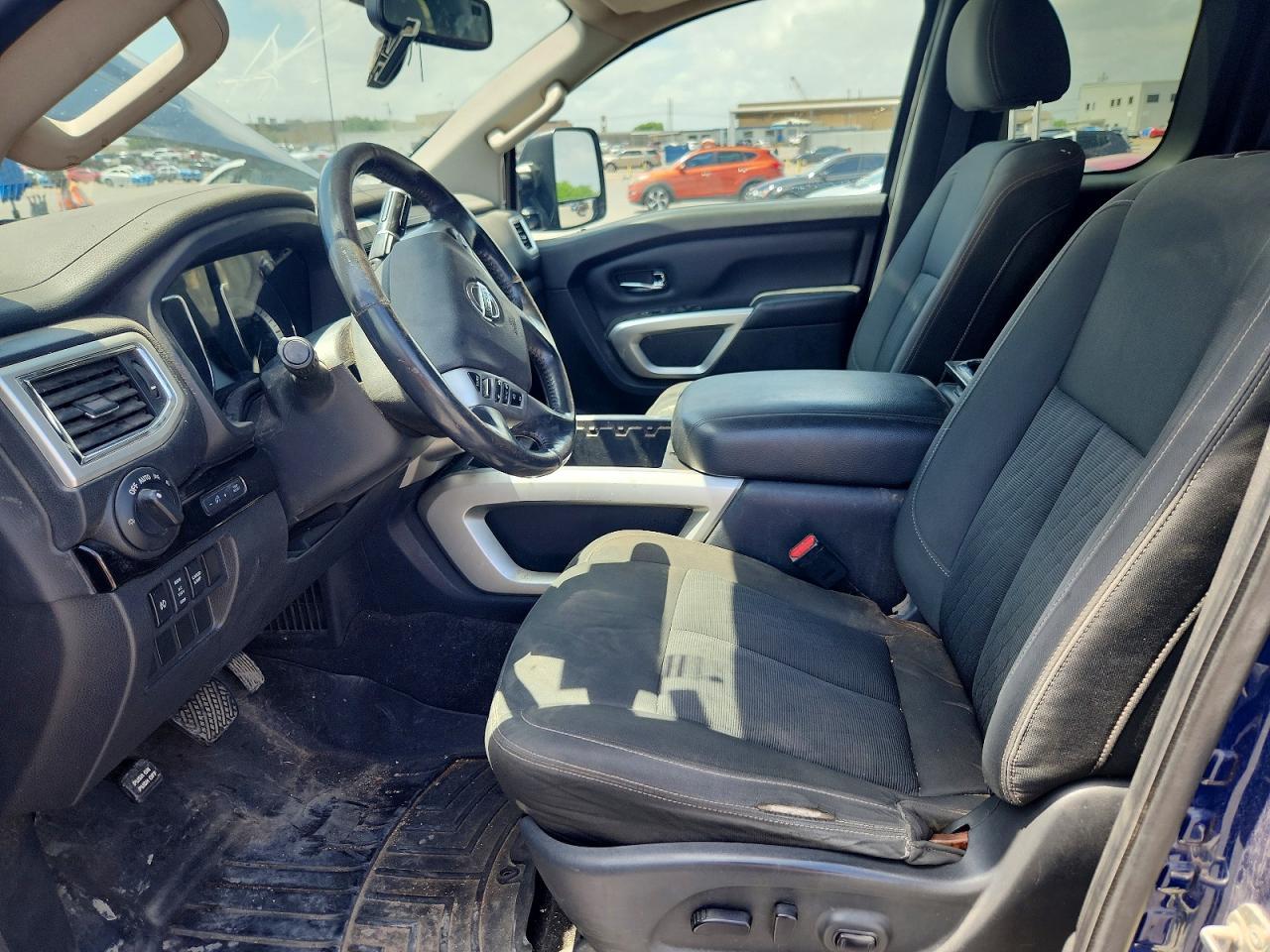 2017 Nissan Titan Xd Sv - Фото 7