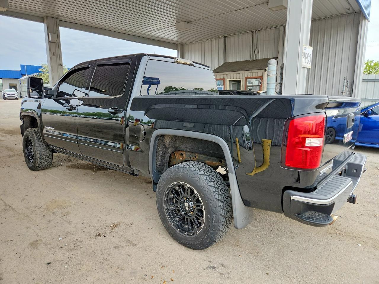 2018 GMC Sierra K1500 Sle - Image 2