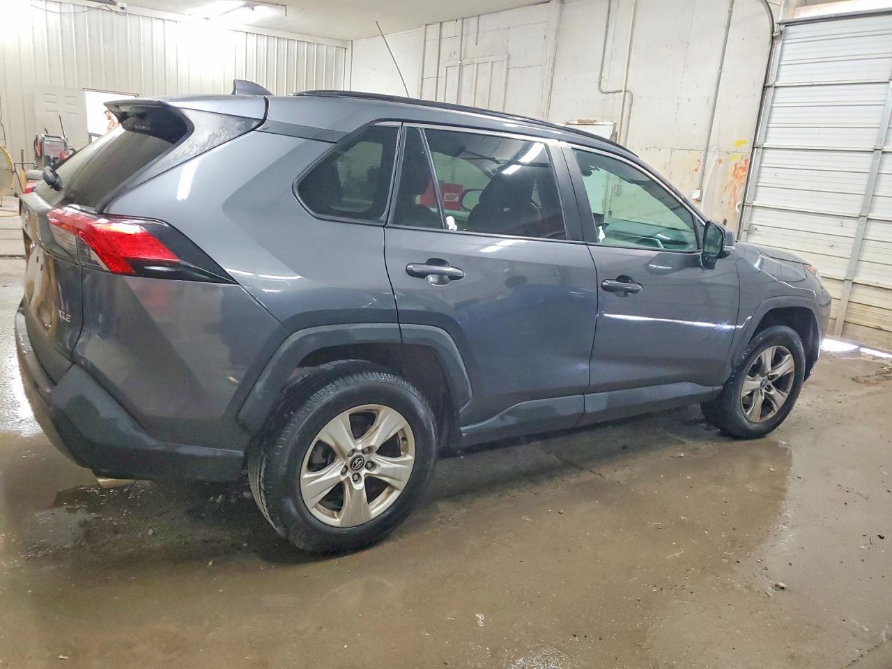 2021 Toyota Rav4 Xle - Фото 3