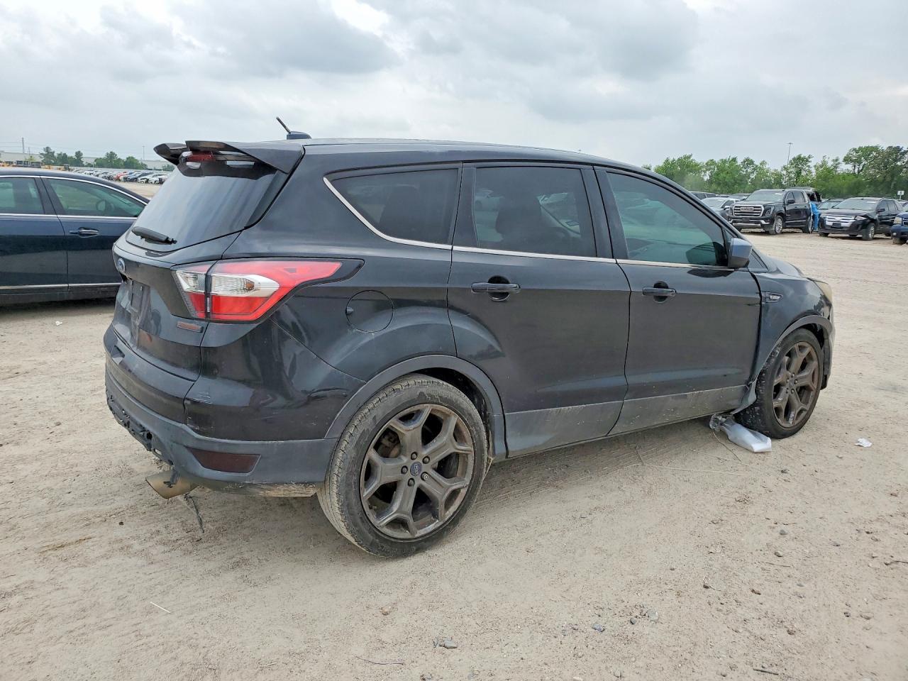 2017 Ford Escape Se - Фото 3