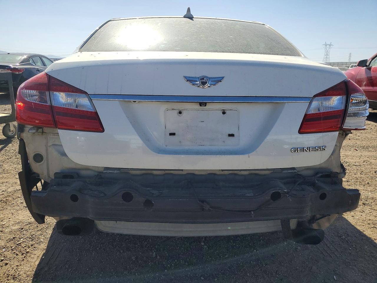 2012 Hyundai Genesis - Фото 6