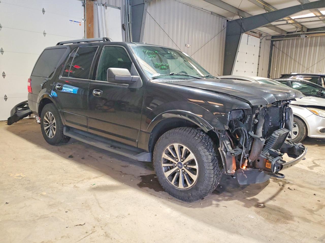 2015 Ford Expedition Xlt - Image 4