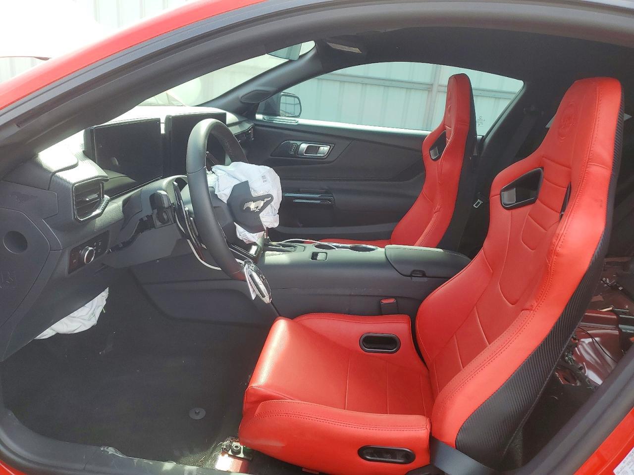 2024 Ford Mustang Gt - Фото 7
