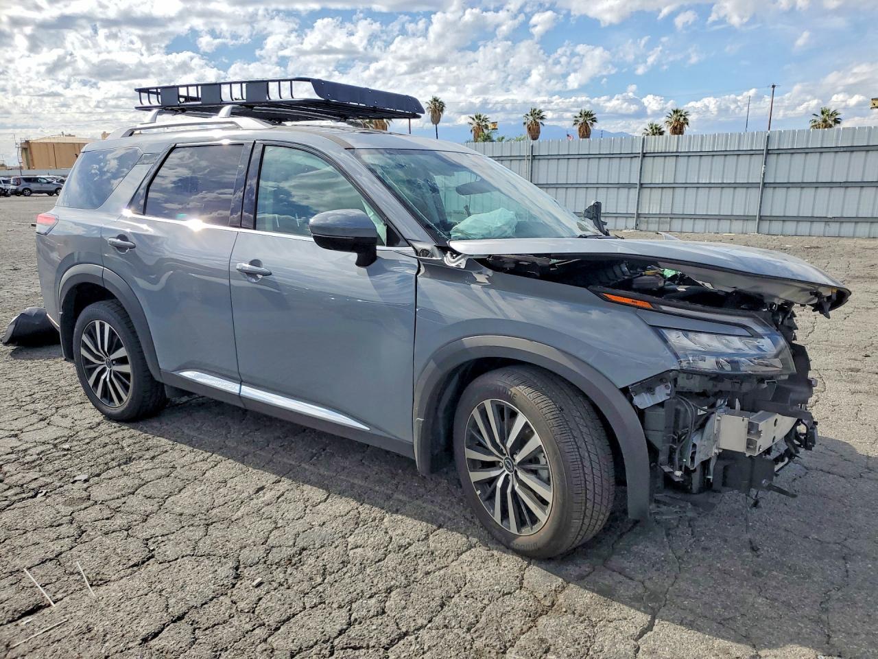 2025 Nissan Pathfinder Platinum - Фото 4
