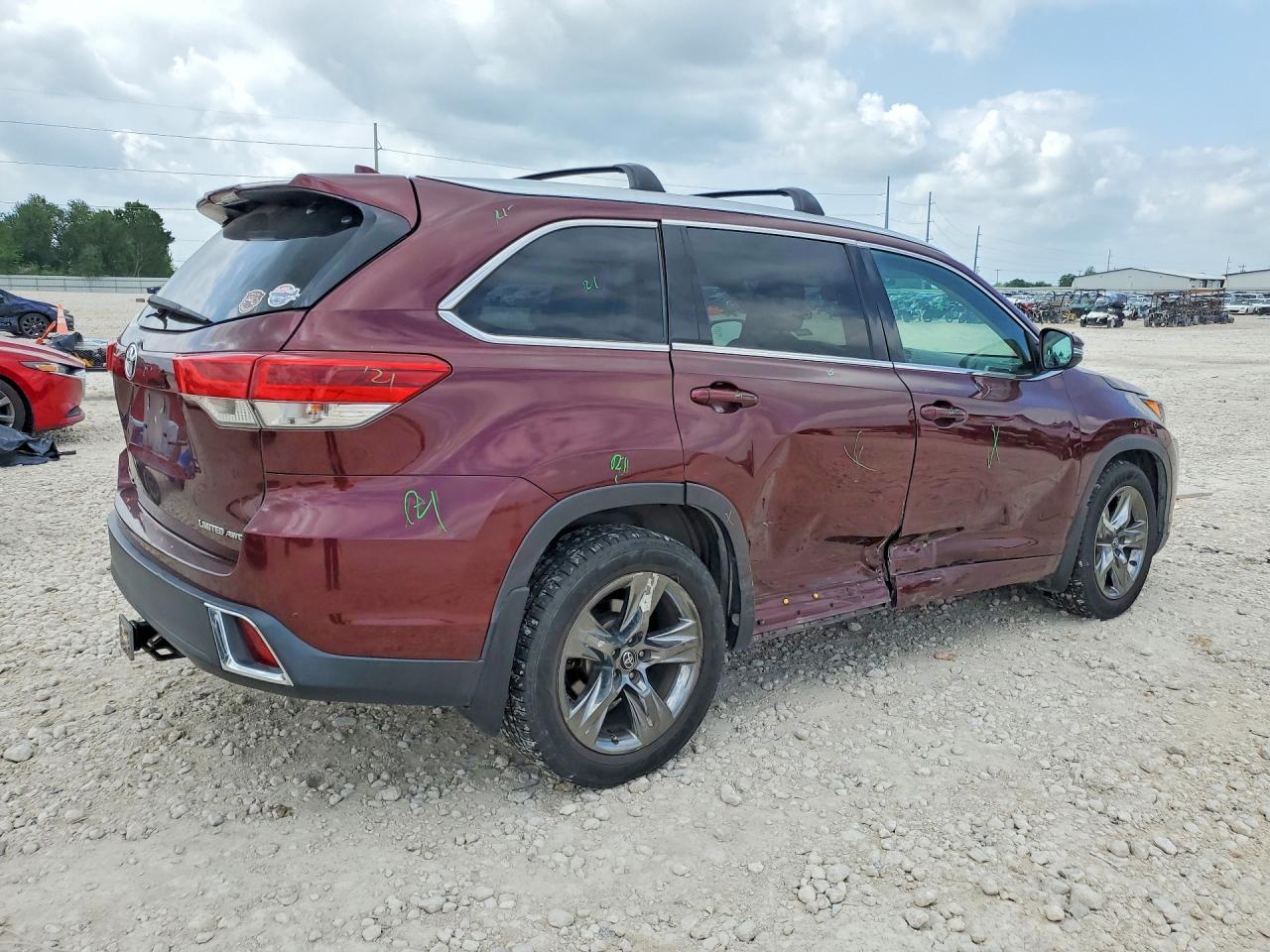 2017 Toyota Highlander Limited Platinum - Фото 3