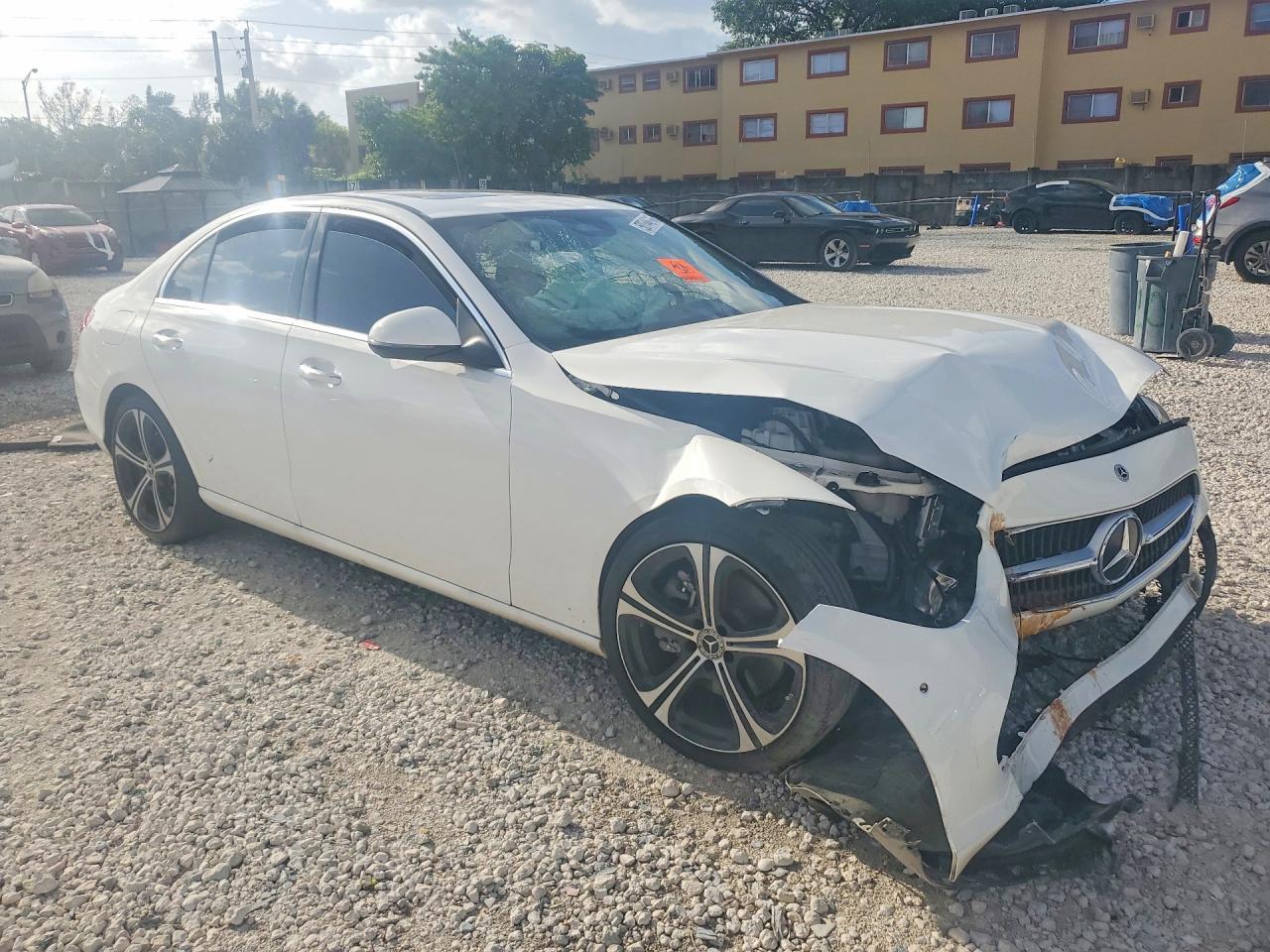 2023 Mercedes-Benz C 300 - Фото 4