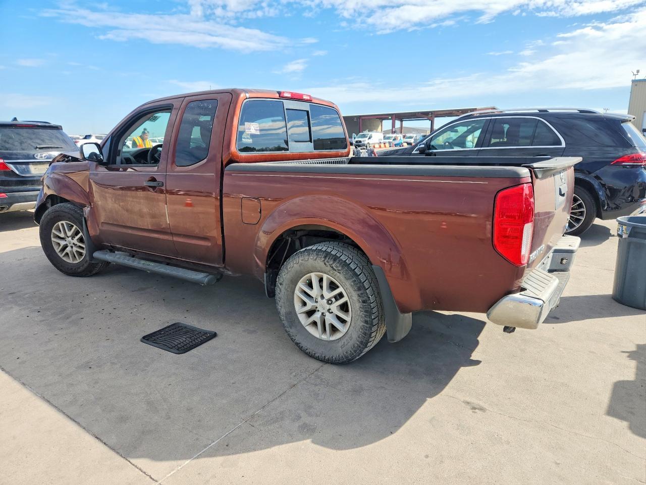 2017 Nissan Frontier - Фото 2