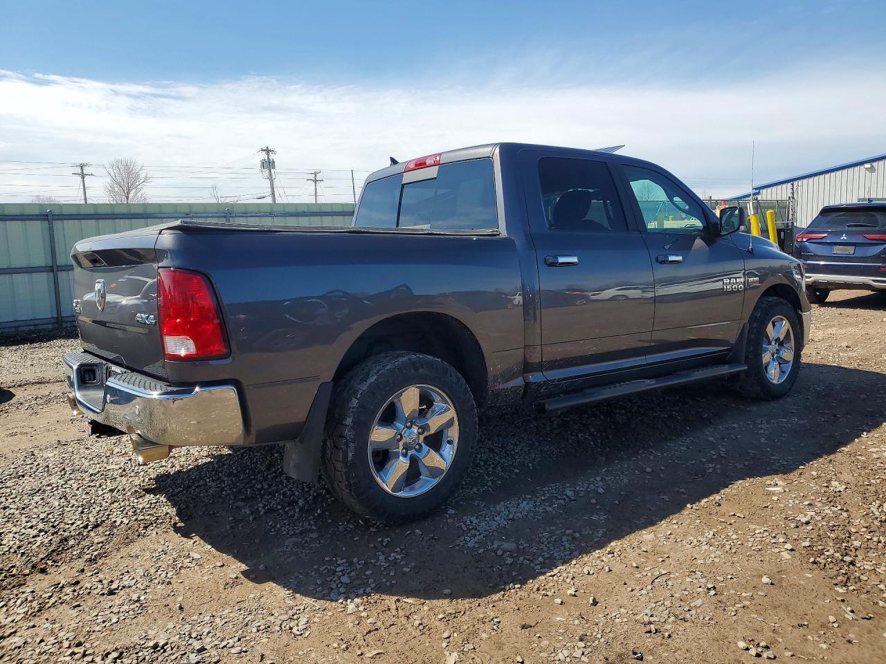 2018 Ram 1500 Slt - Image 3