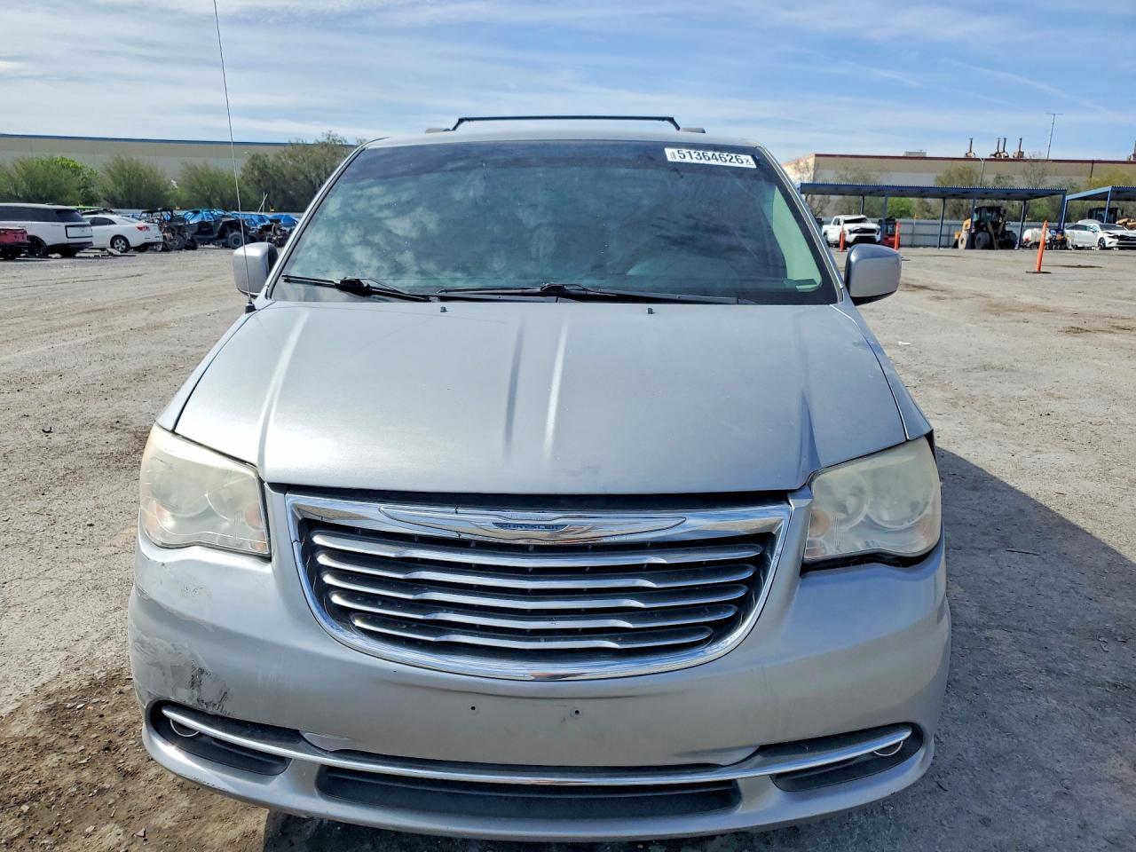 2014 Chrysler Town & Country Touring - Фото 5