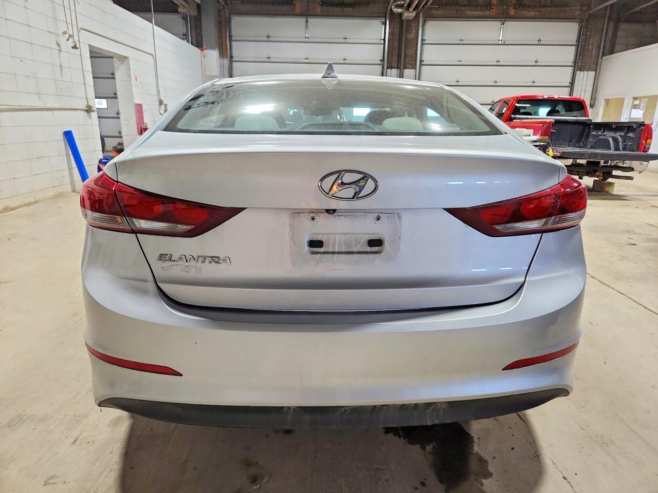 2017 Hyundai Elantra Se - Фото 6