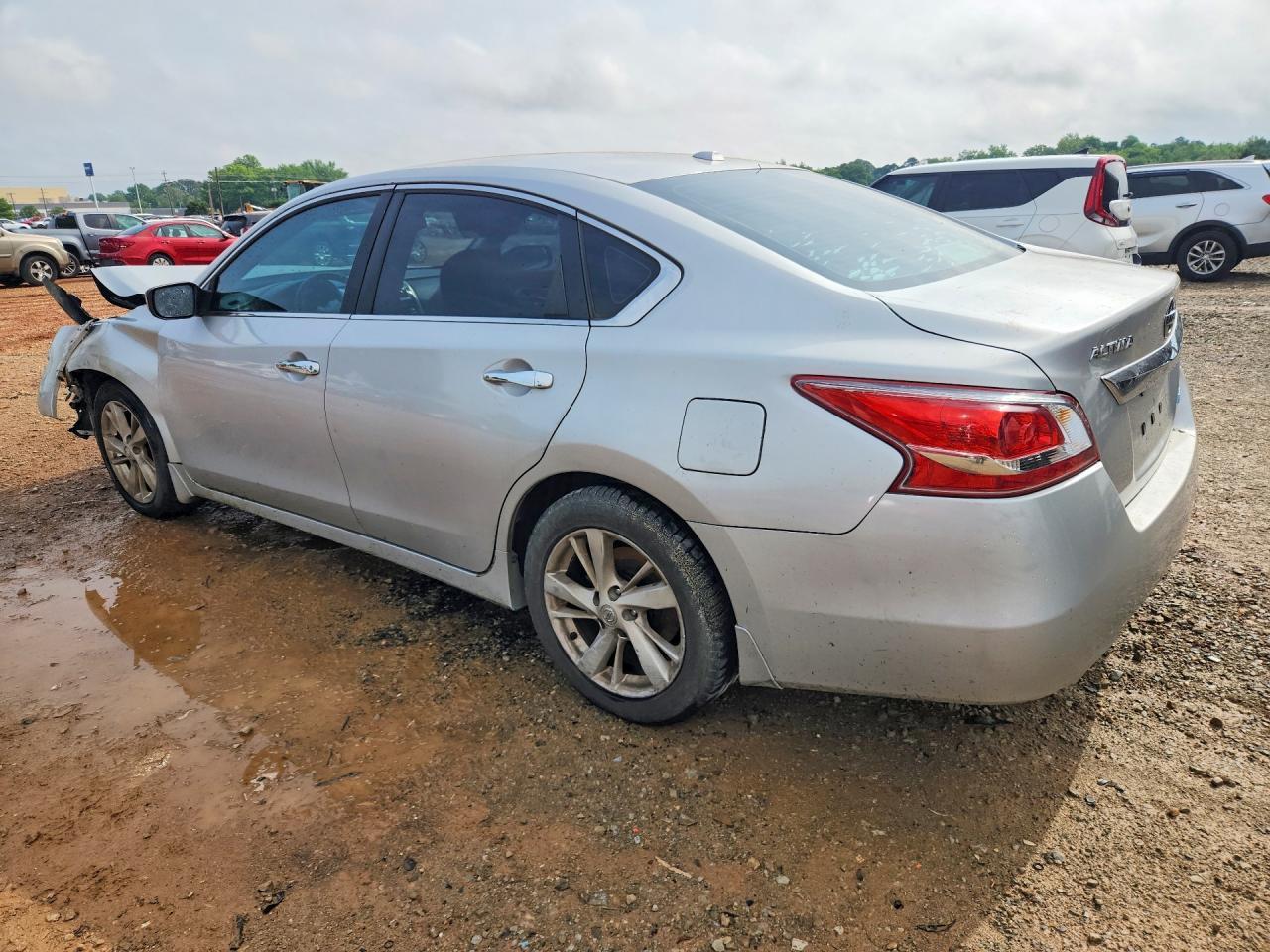 2013 Nissan Altima 2.5 - Image 2