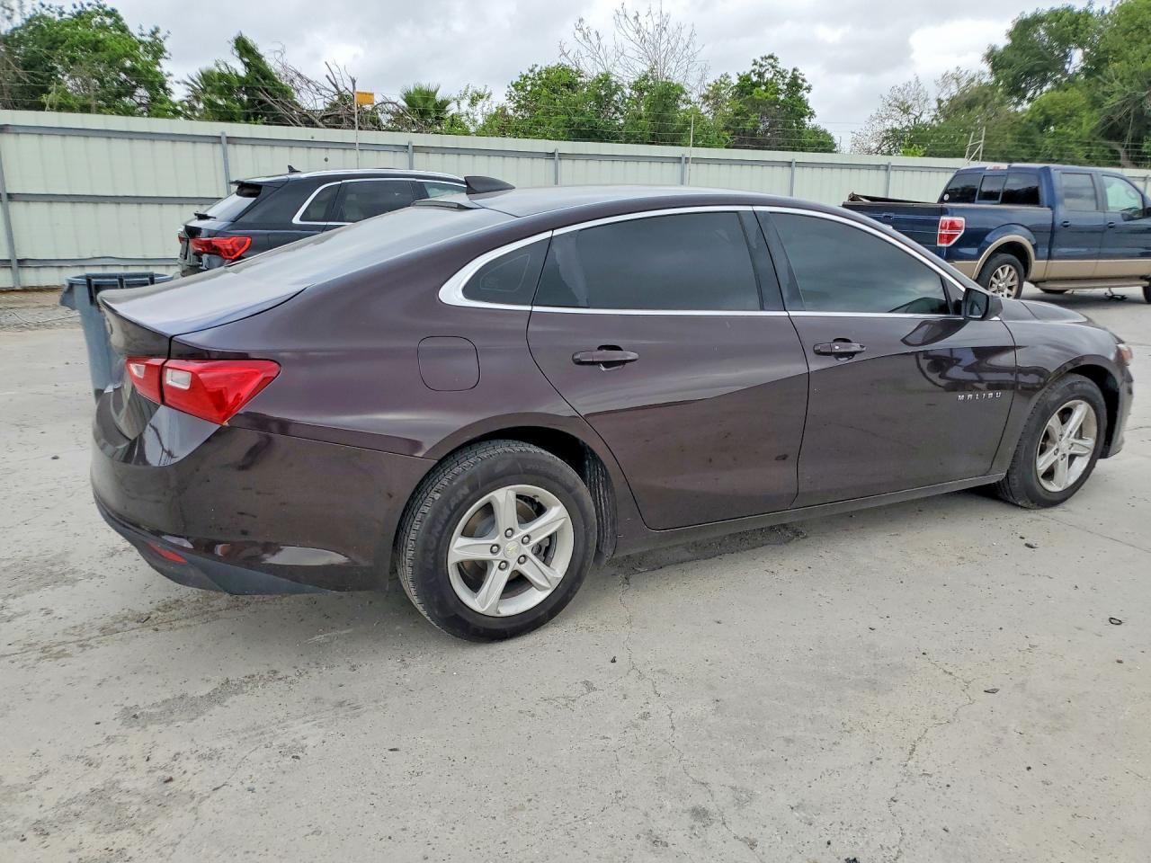 2020 Chevrolet Malibu Ls - Image 3