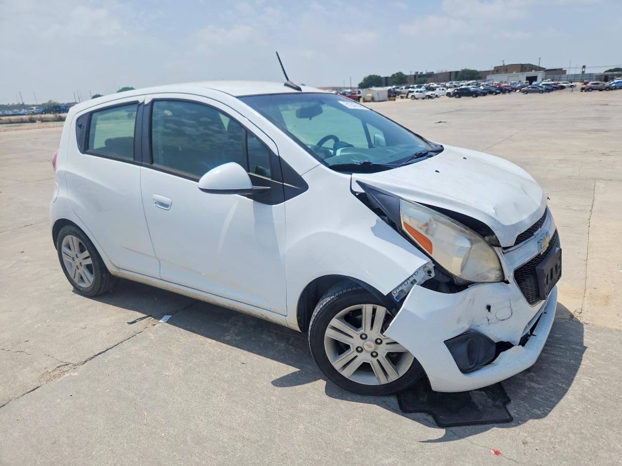 2014 Chevrolet Spark 1Lt - Фото 4