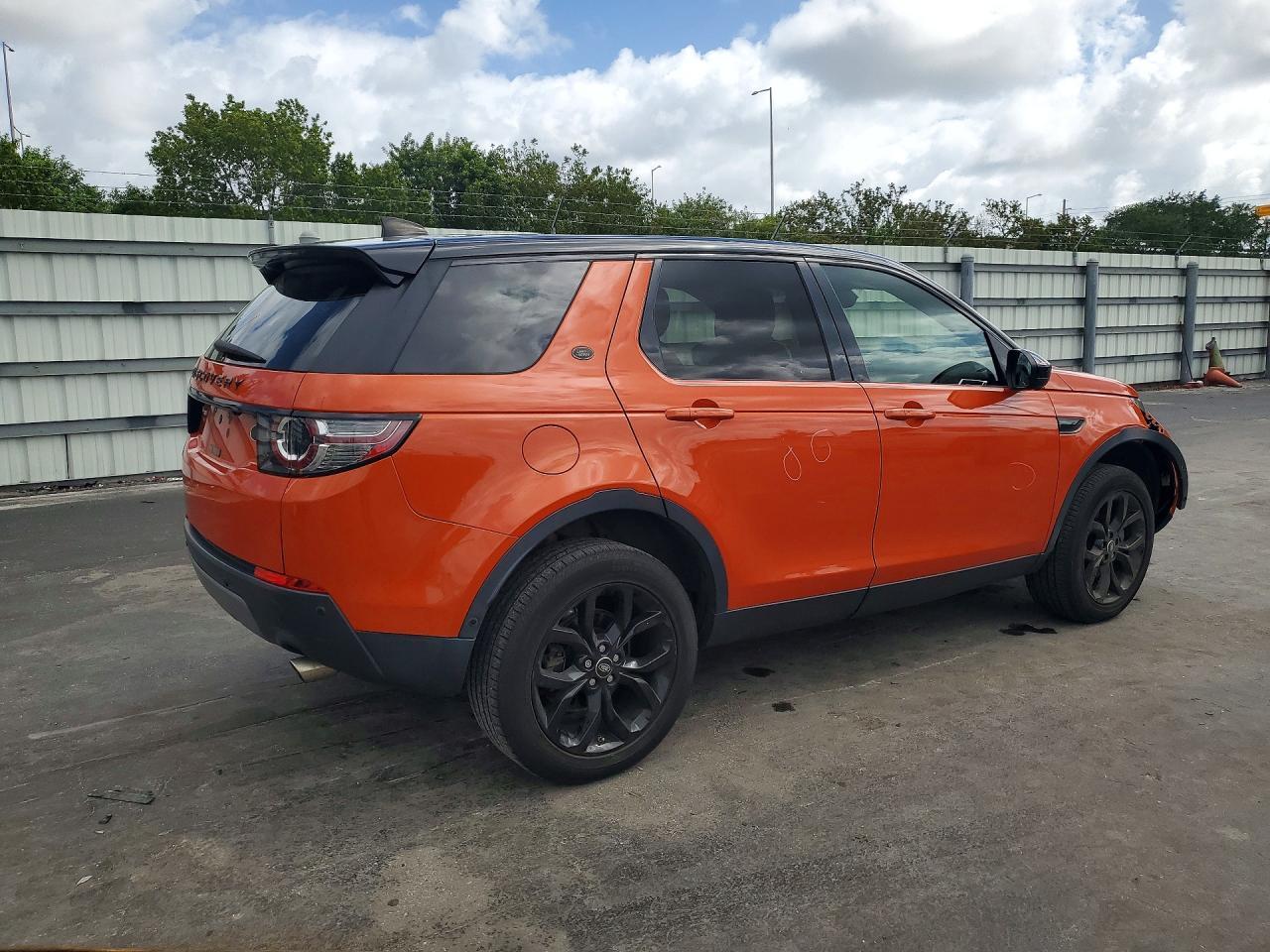2017 Land Rover Discovery Sport Hse - Image 3