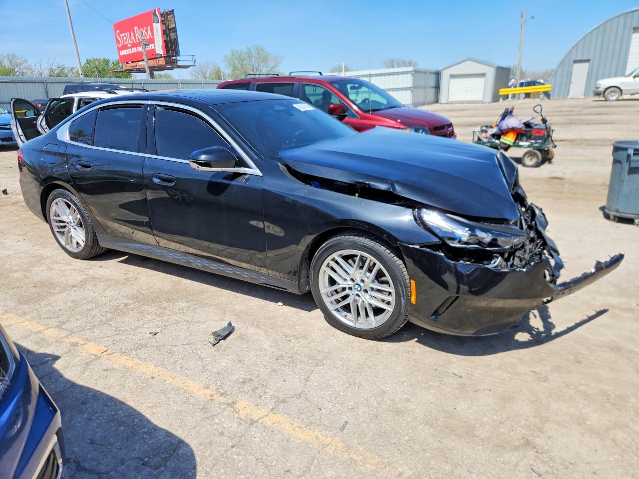 2025 BMW 530 Xi - Фото 4