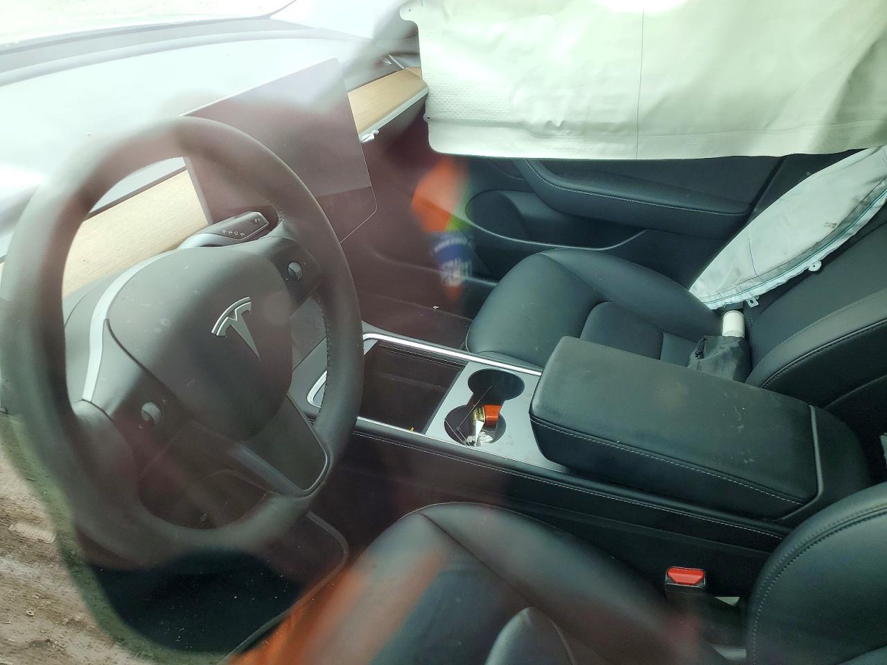 2022 Tesla Model 3 - Image 7