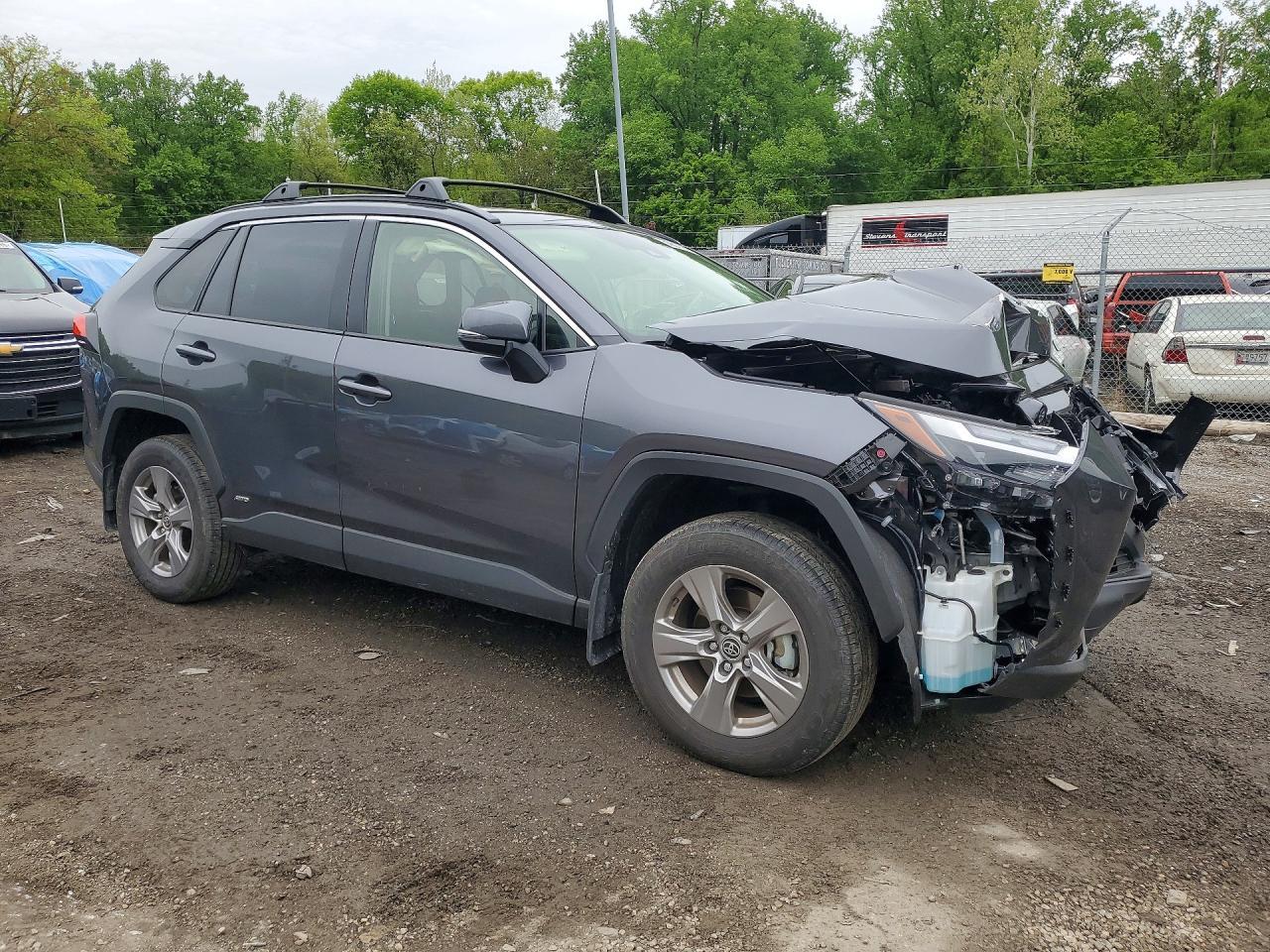 2025 Toyota Rav4 Hybrid Xle - Image 4