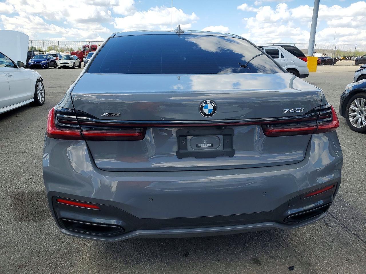 2021 BMW 740 Xi - Фото 6