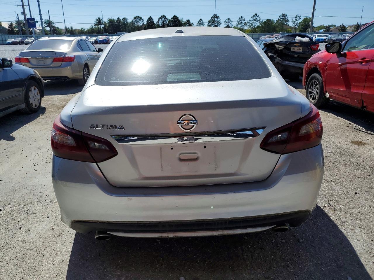 2018 Nissan Altima 2.5 Sl - Image 6