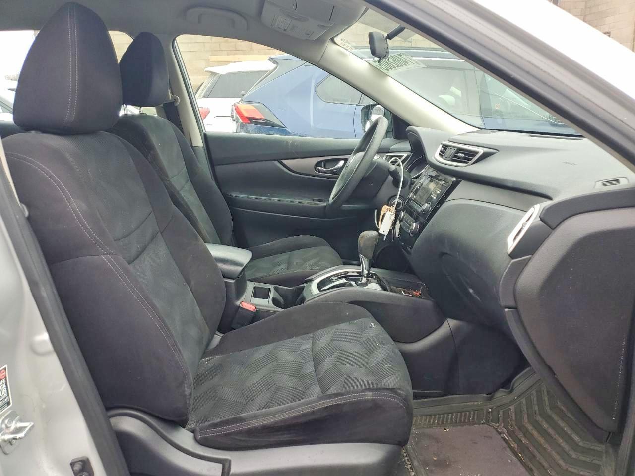 2014 Nissan Rogue S - Image 5
