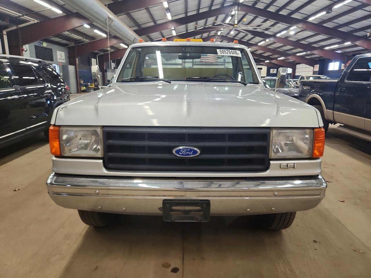 1990 Ford F350 - Фото 5