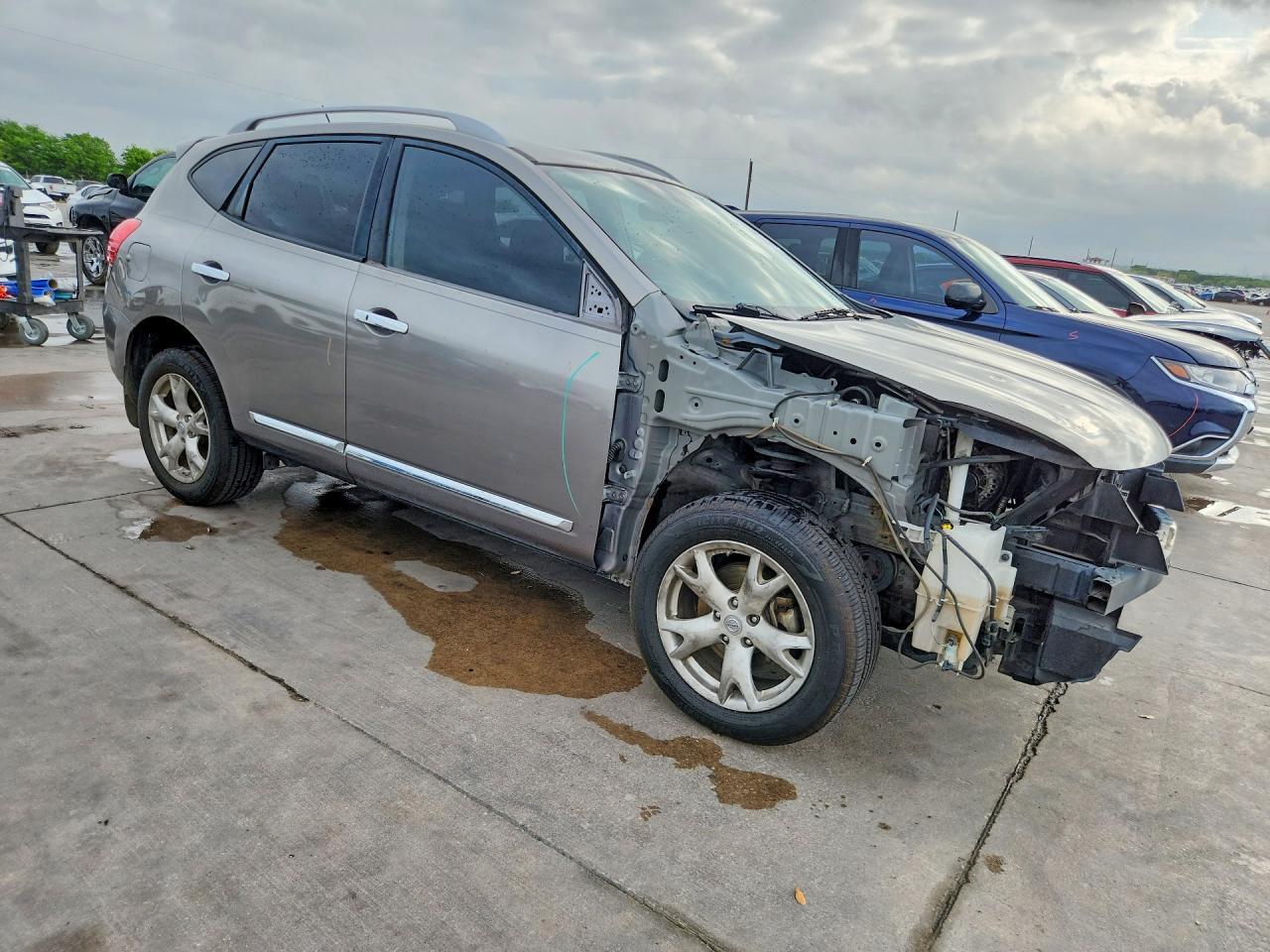 2011 Nissan Rogue S - Фото 4