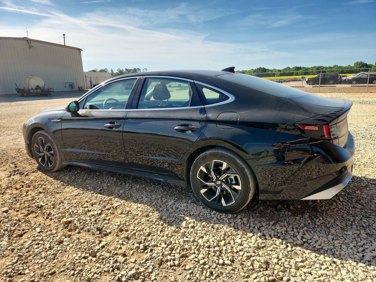 2024 Hyundai Sonata Sel - Image 2
