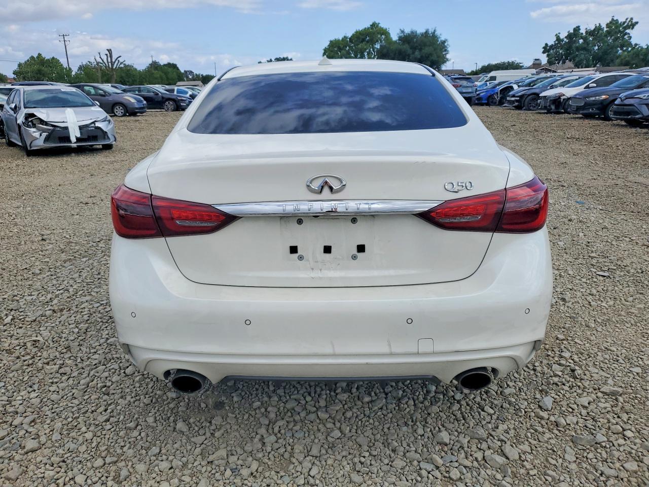 2021 Infiniti Q50 Luxe - Image 6