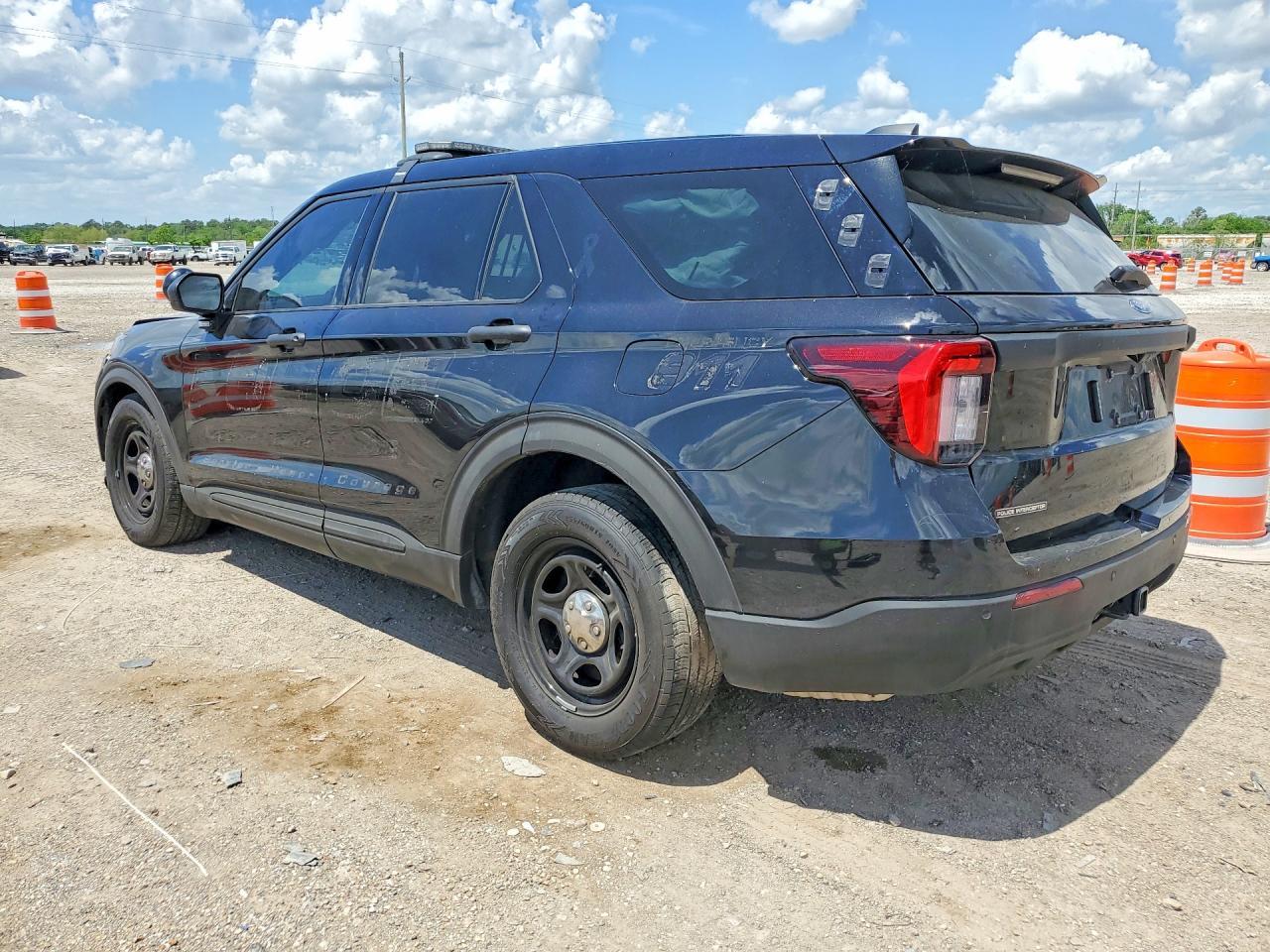 2025 Ford Explorer Police Interceptor - Фото 2
