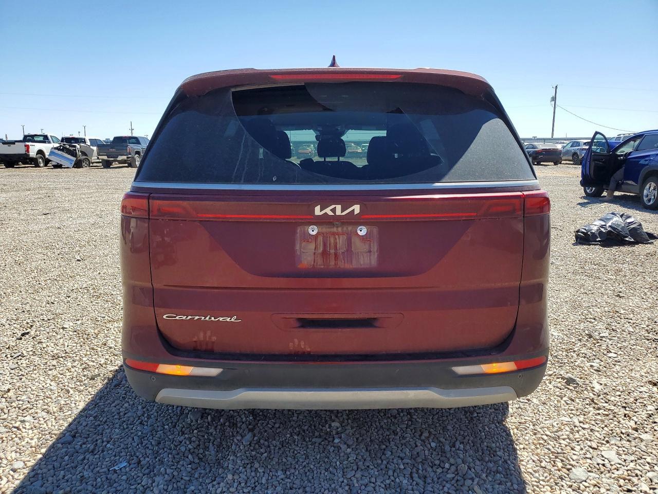 2022 Kia Carnival Ex - Image 6