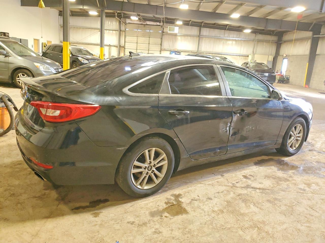 2017 Hyundai Sonata Se - Фото 3