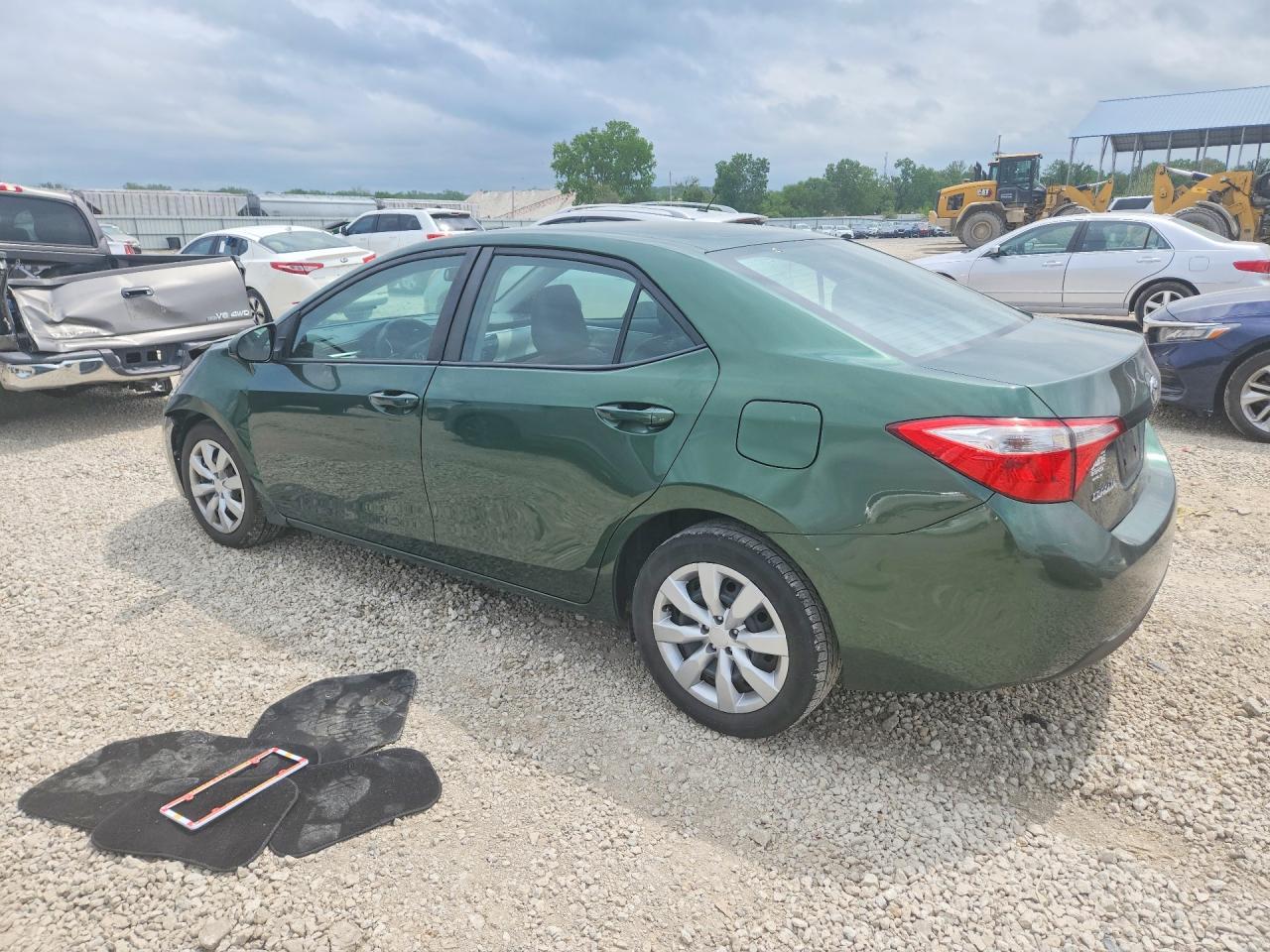 2014 Toyota Corolla Le - Image 2